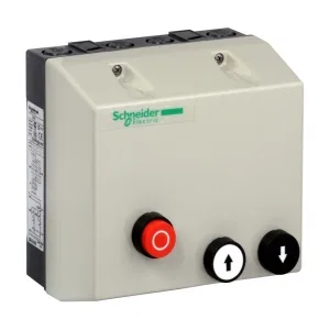 Реверсивный пускатель в корпусе Schneider Electric TeSys LE 6А, 2.2кВт 400/230В (ШНАЙДЕР) Реверсивный пускатель в корпусе Schneider Electric TeSys LE 6А, 2.2кВт 400/230В (ШНАЙДЕР)